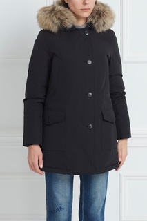 Черная парка с мехом енота Woolrich