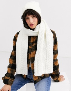 Кремовый вязаный шарф Weekday-Белый