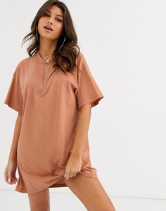 Свободное платье-футболка с воротом на молнии Missguided-Светло-коричневый