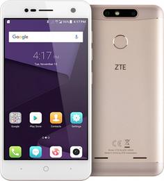 Мобильный телефон ZTE Blade V8 Mini 32GB (золотой)