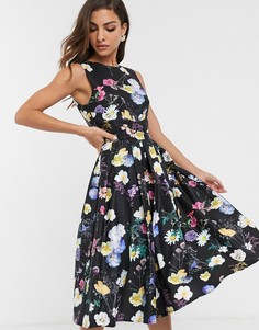 Короткое приталенное платье с цветочным принтом Little Mistress-Многоцветный