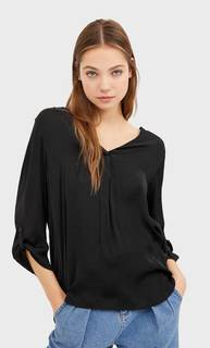 Блуза с рукавами 3/4 и V-образным вырезом Stradivarius