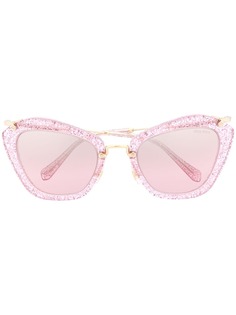 Miu Miu Eyewear солнцезащитные очки в оправе кошачий глаз с блестками