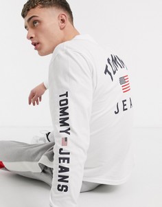 Белый лонгслив с логотипом Tommy Jeans