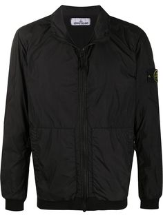 Stone Island легкая куртка с нашивкой-логотипом