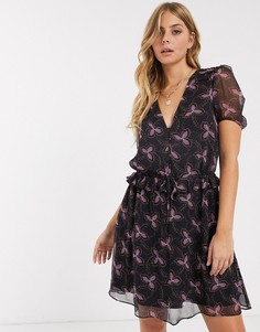 Платье миди с V-образным вырезом Stevie May-Черный цвет