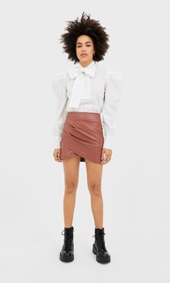 Короткая юбка-парео из искусственной кожи Stradivarius