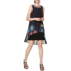 Платье струящееся средней длины с графическим рисунком Portia Desigual