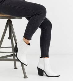 Белые ботинки в ковбойском стиле для широкой стопы ASOS DESIGN-Белый