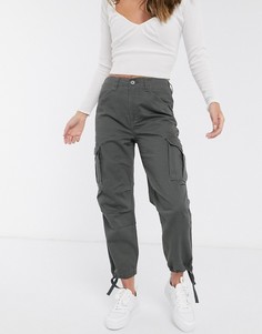 Брюки карго с карманами в стиле милитари ASOS DESIGN-Зеленый