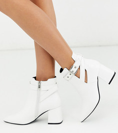 Белые ботинки на каблуке для широкой стопы с ремешками Simply Be-Белый
