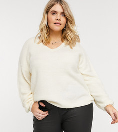 Джемпер кремового цвета с v-образным вырезом Vero Moda Curve-Кремовый