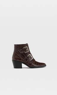 Ботильоны с пряжками Stradivarius