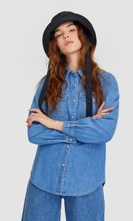 Джинсовая рубашка Stradivarius