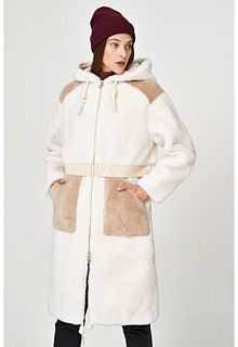 Шуба из овечьей шерсти с капюшоном Virtuale Fur Collection