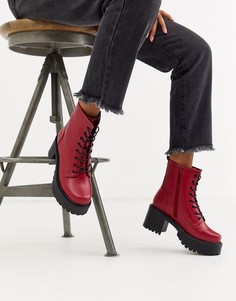 Красные высокие ботинки из искусственной кожи на шнуровке Koi Footwear-Красный