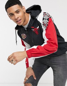 Черный анорак с короткой молнией и логотипом команды "Chicago Bulls" Mitchell & Ness