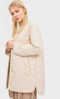 Легкое стеганое пальто Stradivarius