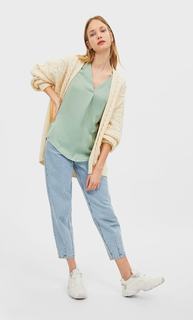 Блуза с рукавами 3/4 и V-образным вырезом Stradivarius