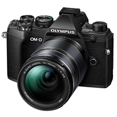 Фотоаппарат системный Olympus E-M5 Mark III Black ED 14-150 f/4.0-5.6 II Black