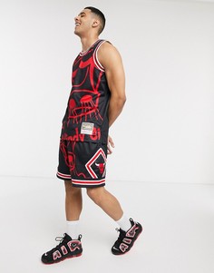 Черные сетчатые шорты с логотипом команды "Chicago Bulls" Mitchell & Ness-Черный