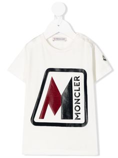 Moncler Kids футболка с логотипом и кнопками на плече