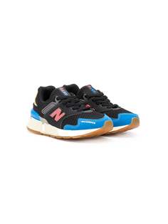 New Balance Kids сетчатые кроссовки с контрастными вставками