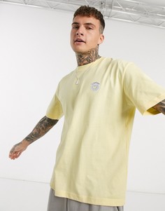 Светло-желтая футболка с принтом на груди Celio-Желтый