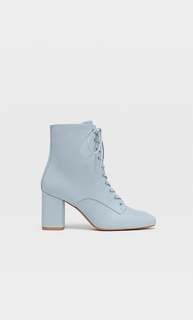 Ботильоны на высоком каблуке со шнуровкой Stradivarius