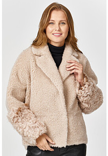 Шуба из овечьей шерсти Virtuale Fur Collection