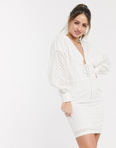 Белое платье мини с глубоким декольте и вышивкой ришелье ASOS DESIGN-Белый