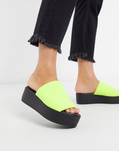 Неоново-желтые босоножки на массивной плоской платформе Steve Madden-Желтый