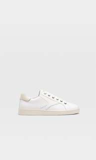 Белые кеды с бежевыми деталями Stradivarius