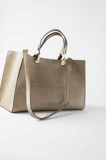 Прямоугольная сумка-шопер с эффектом змеиной кожи Zara