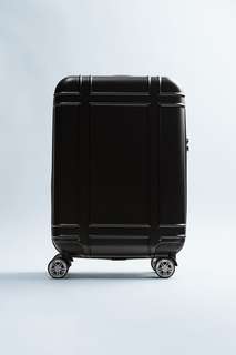 Черный чемодан Zara
