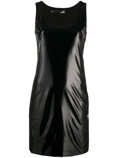 Love Moschino лакированное платье без рукавов с U-образным вырезом