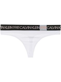 Calvin Klein Underwear трусы-стринги с логотипом на поясе
