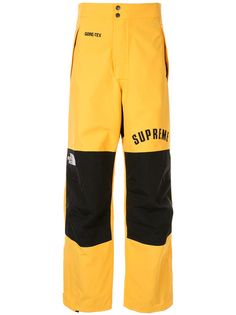 Supreme брюки The North Face x Supreme