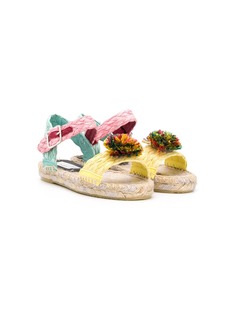 Stella McCartney Kids сандалии из рафии с помпонами