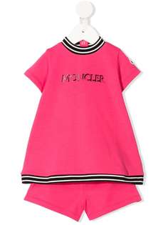 Moncler Enfant комплект из футболки и шортов с логотипом