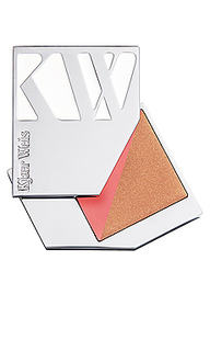 Набор для лица flush and glow - Kjaer Weis