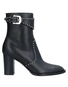 Полусапоги и высокие ботинки Givenchy