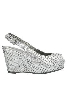 Сандалии Stuart Weitzman