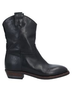 Полусапоги и высокие ботинки À Trois