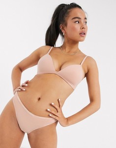 Бежевые стринги Calvin Klein-Бежевый
