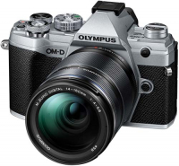 Системный фотоаппарат Olympus E-M5 Mark III Silver ED 14-150 f/4.0-5.6 II Black