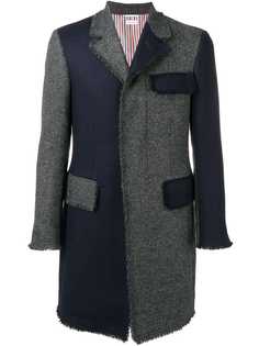 Thom Browne пальто Chesterfield с бахромой
