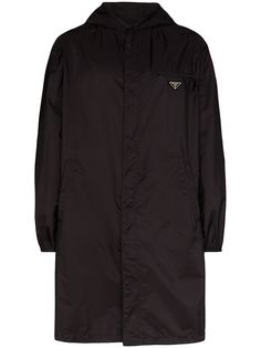 Prada пальто с капюшоном и логотипом