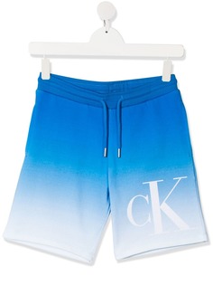 Calvin Klein Kids шорты с эффектом градиента и логотипом