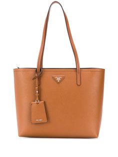 Prada сумка-тоут с металлическим логотипом